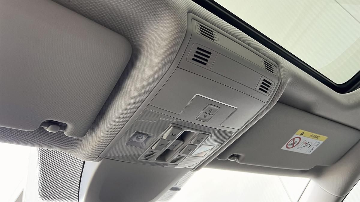 volkswagen-touran-2019-diesel-1598cc