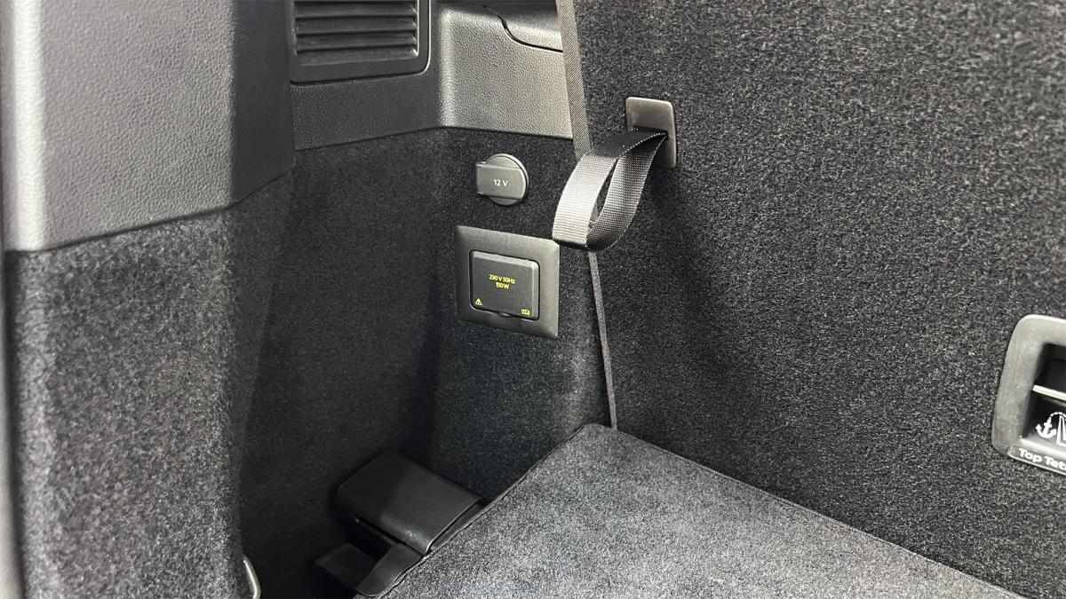volkswagen-touran-2019-diesel-1598cc