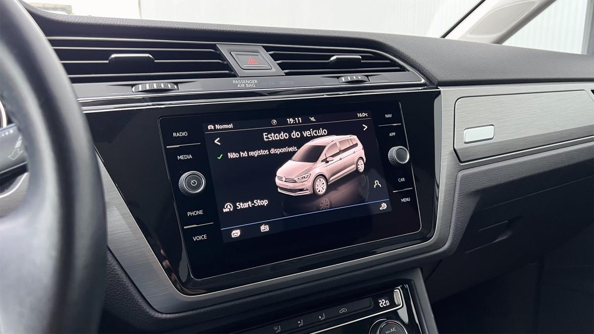 volkswagen-touran-2019-diesel-1598cc