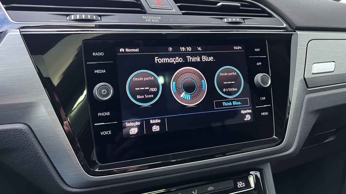 volkswagen-touran-2019-diesel-1598cc