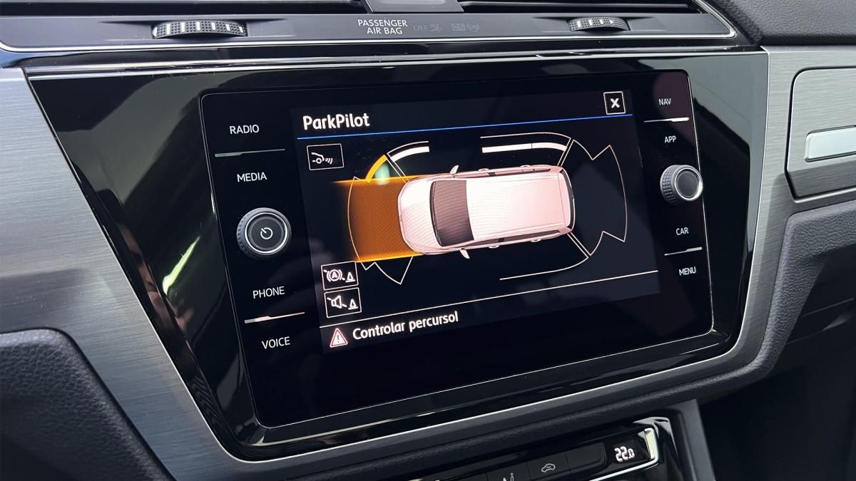 volkswagen-touran-2019-diesel-1598cc