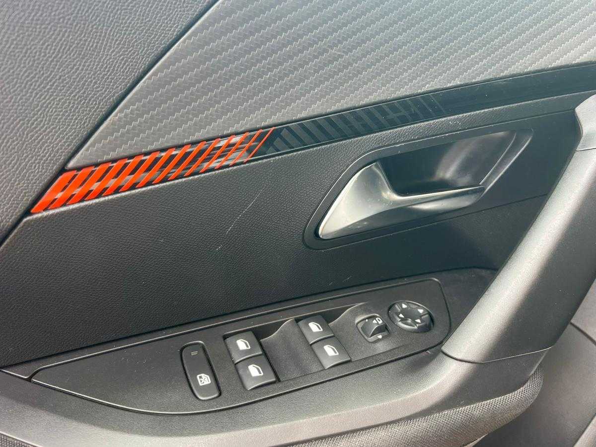 peugeot-2008-2022-gasolina-1199cc