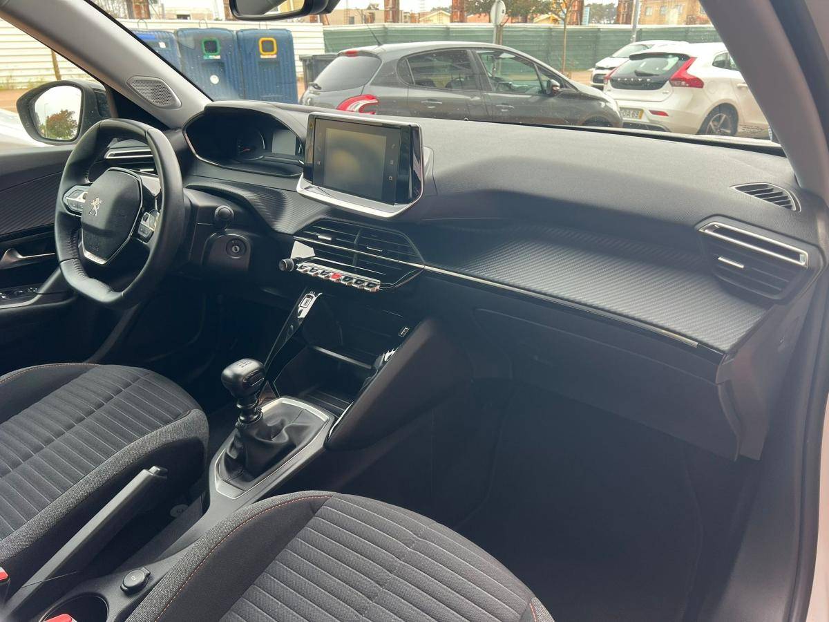 peugeot-2008-2022-gasolina-1199cc
