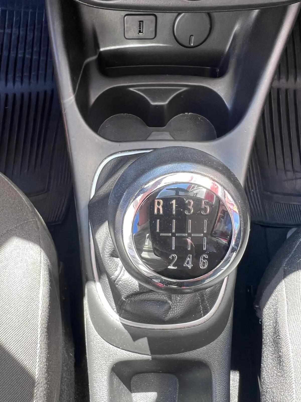 opel-corsa-2015-gasolina-1000cc