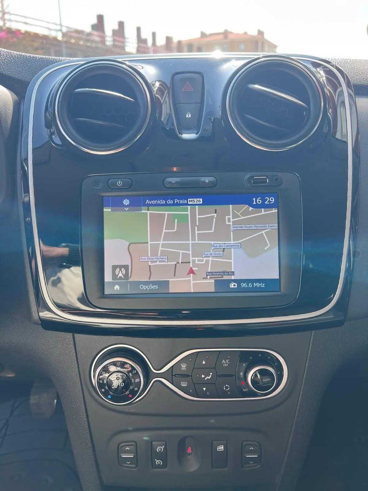 dacia-sandero-2019-gasolina-999cc