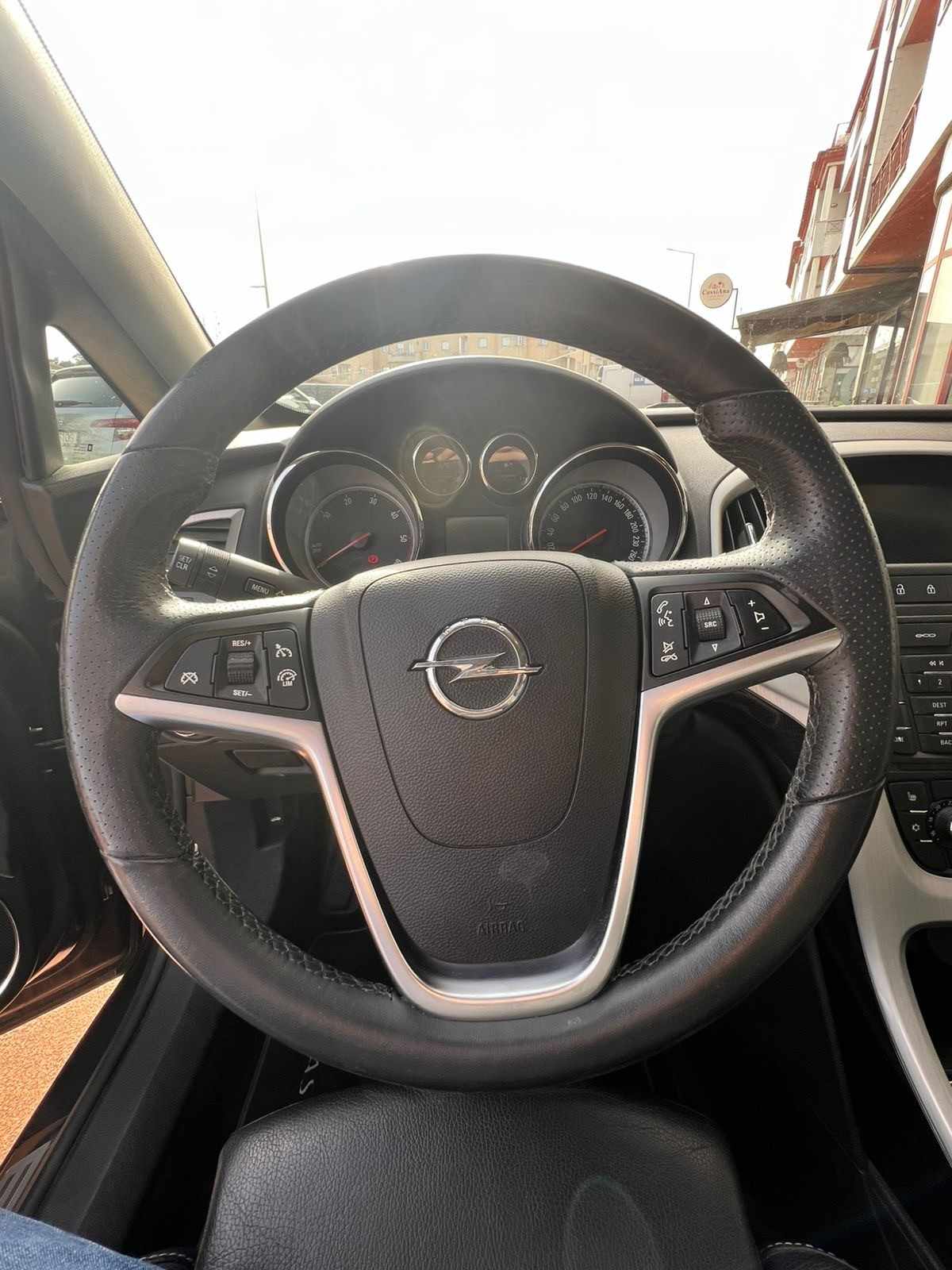 opel-astra-gtc-2012-diesel-1686cc