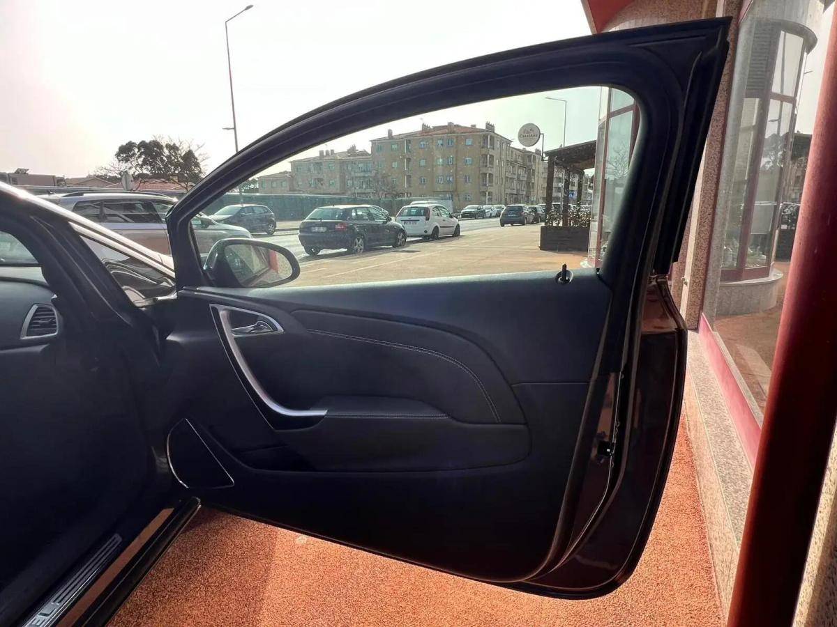 opel-astra-gtc-2012-diesel-1686cc