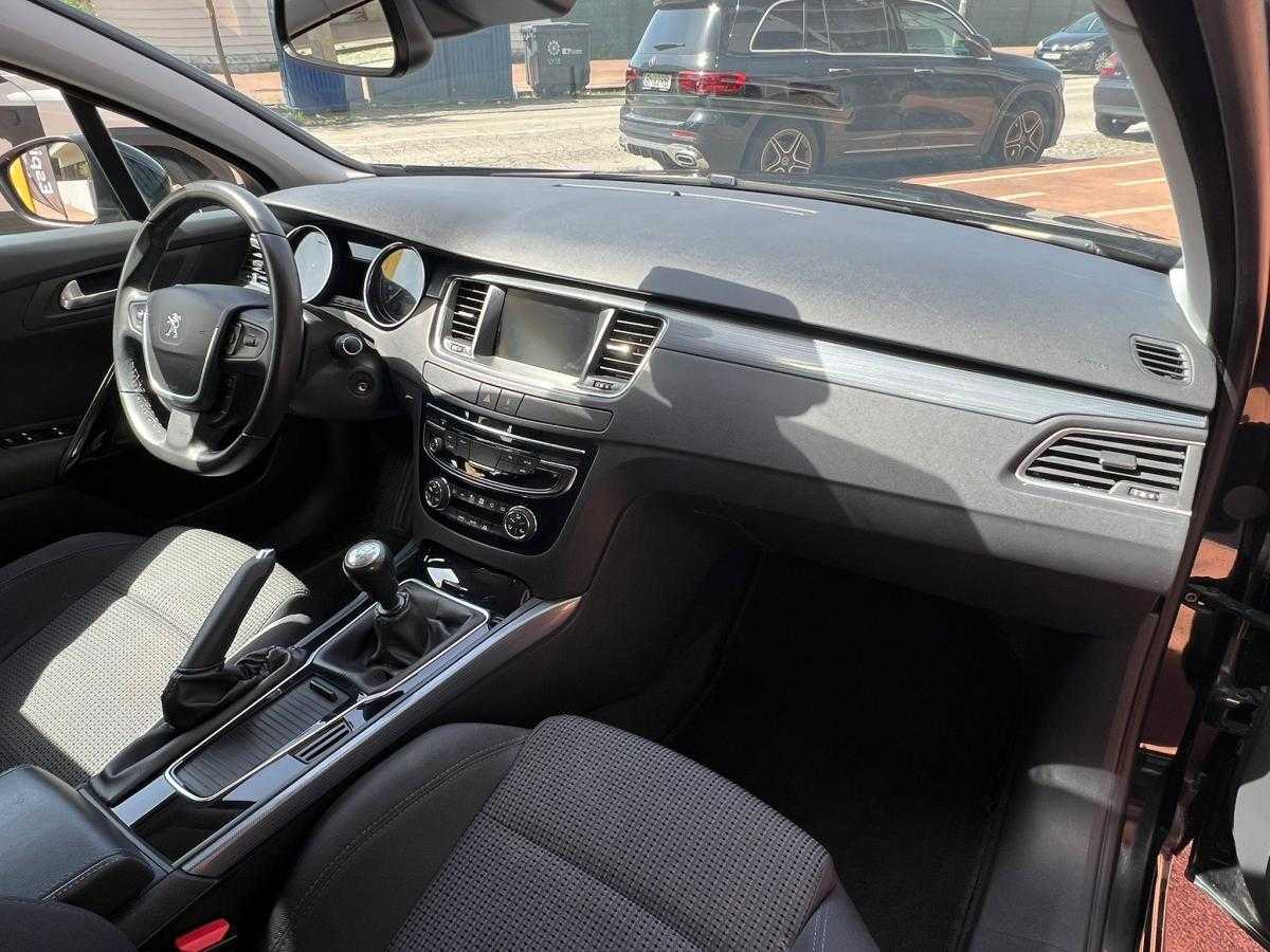 peugeot-508-sw-2018-diesel-1560cc