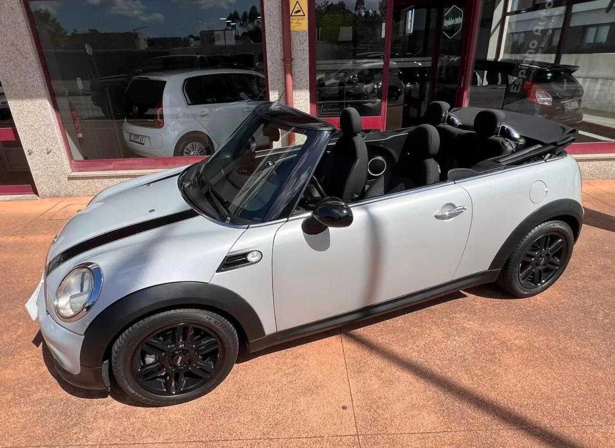 mini-cabrio-2011-diesel-1598cc