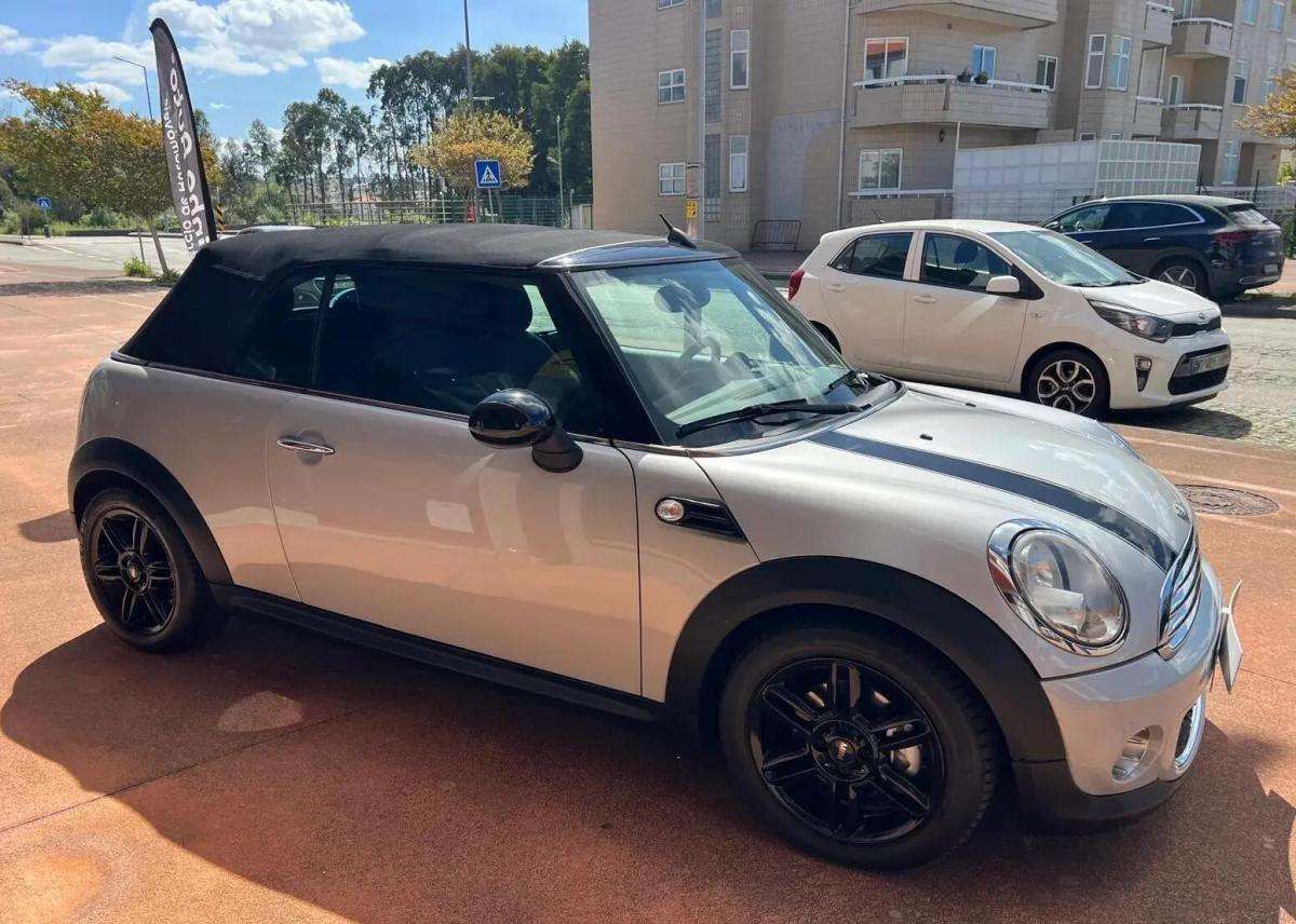 mini-cabrio-2011-diesel-1598cc