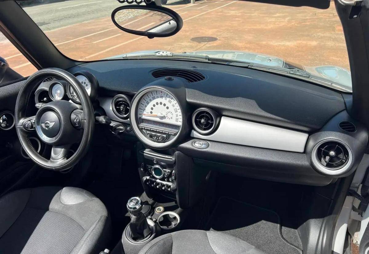 mini-cabrio-2011-diesel-1598cc