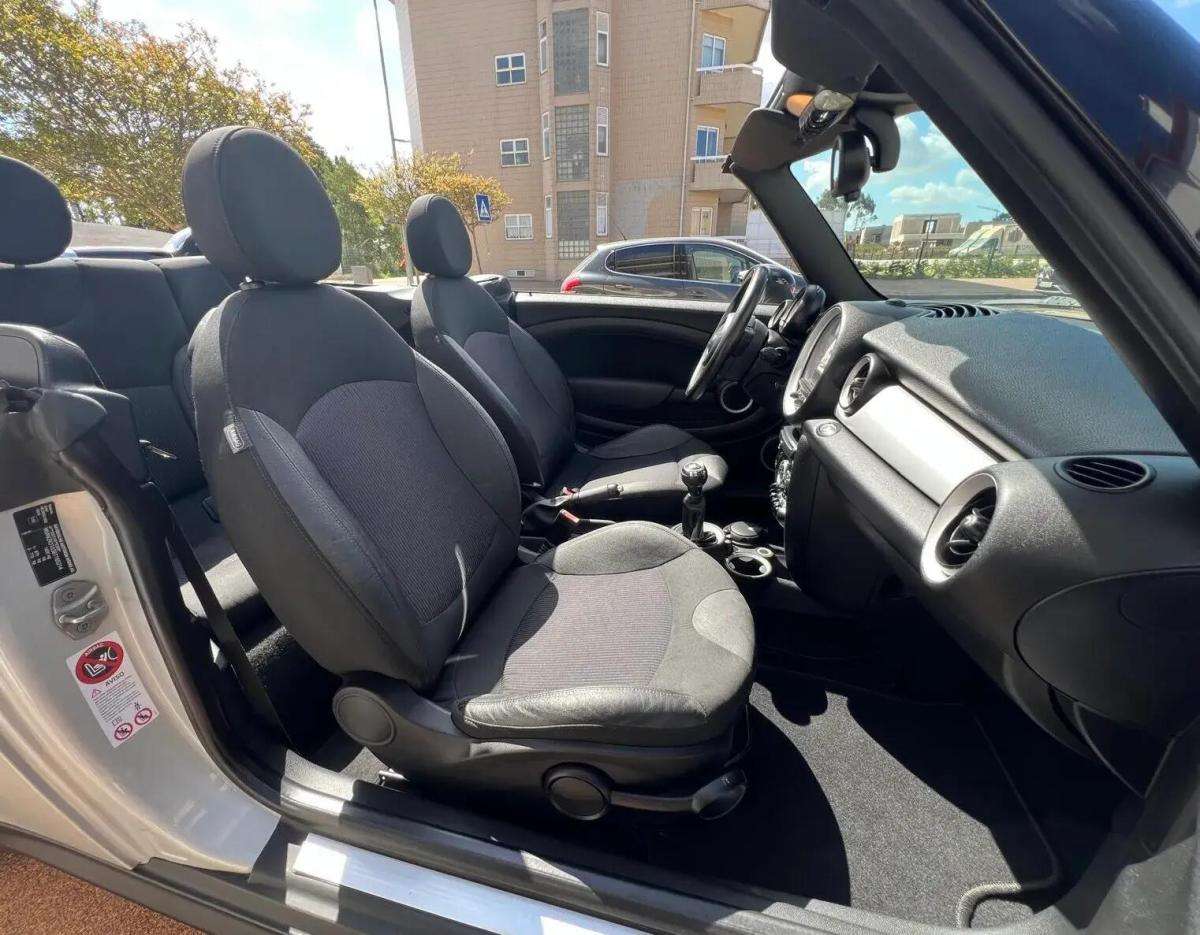 mini-cabrio-2011-diesel-1598cc