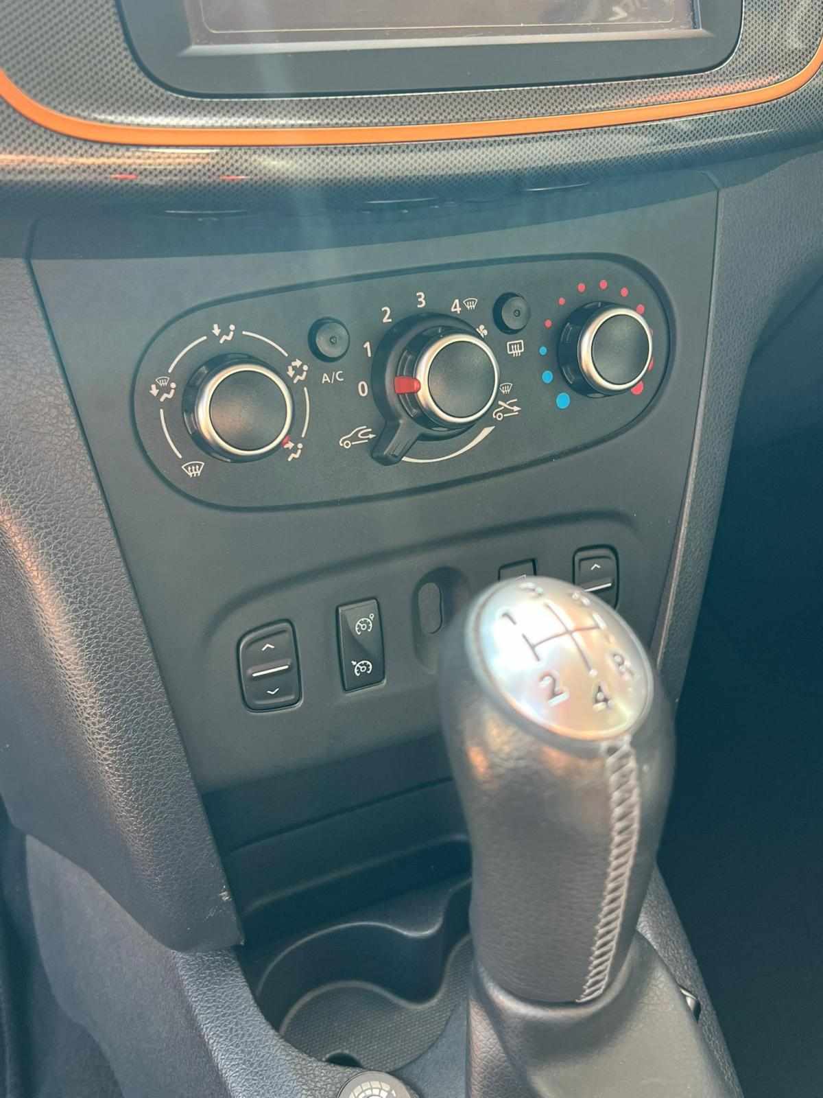 dacia-sandero-2017-gpl-898cc