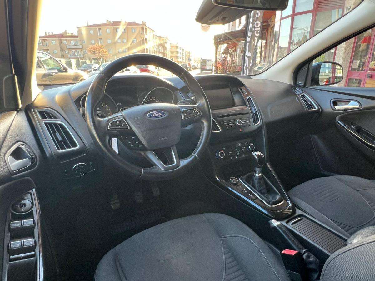 ford-focus-2016-gasolina-998cc
