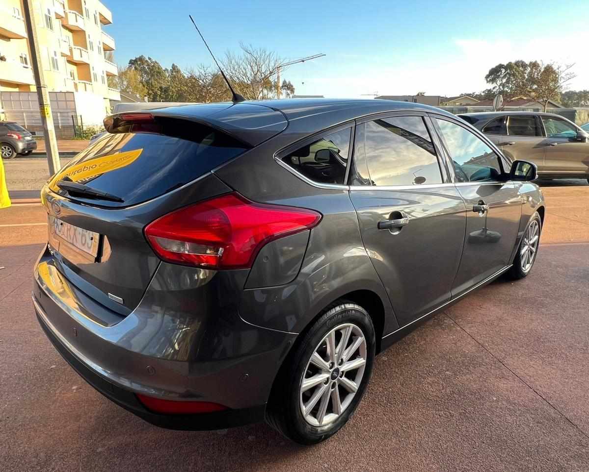 ford-focus-2016-gasolina-998cc