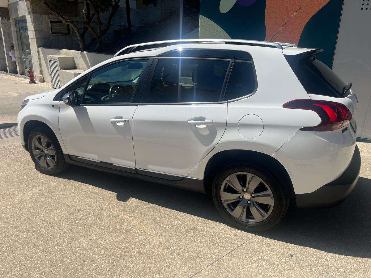 peugeot-2008-2016-gasolina-1199cc