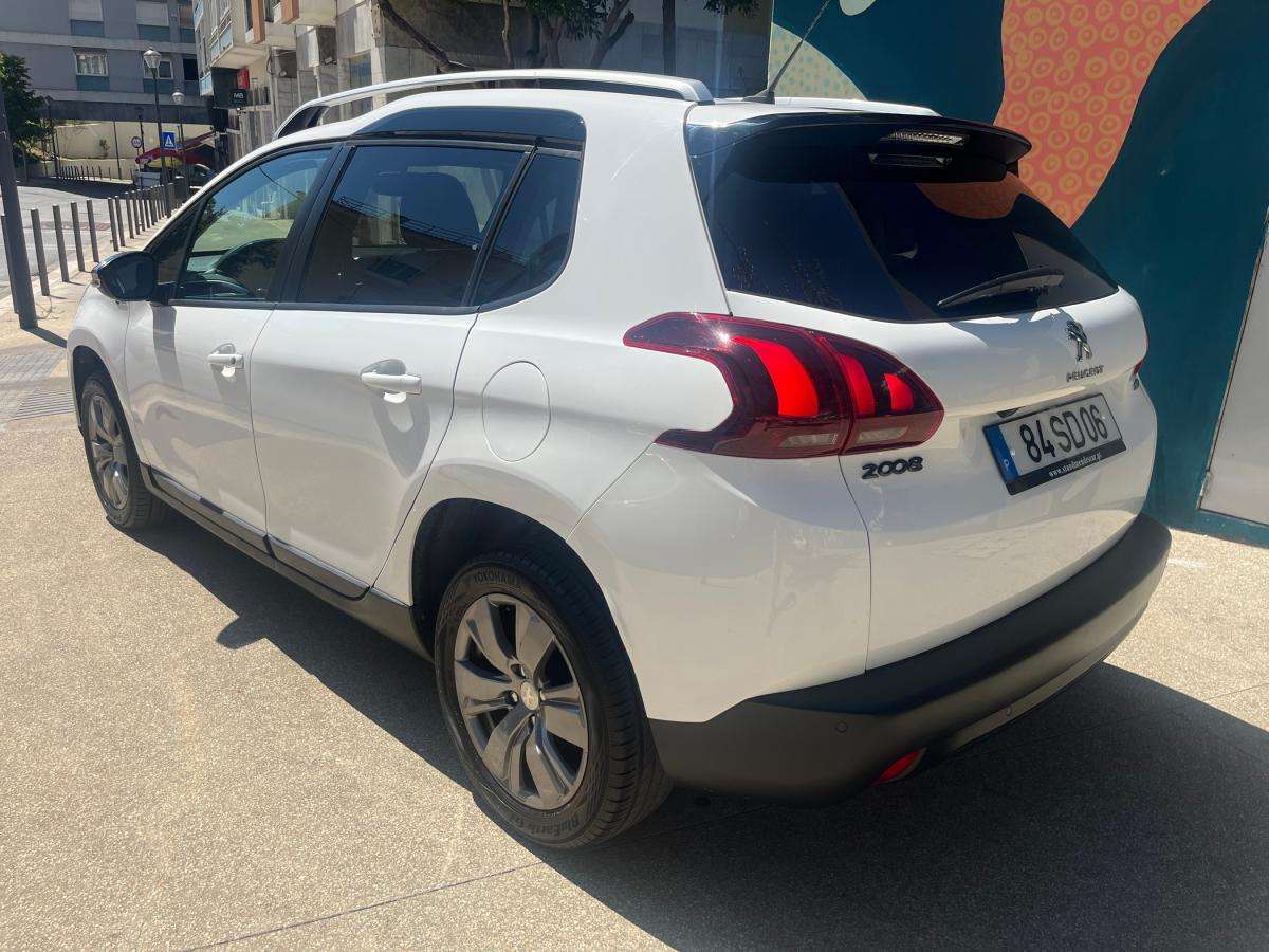 peugeot-2008-2016-gasolina-1199cc