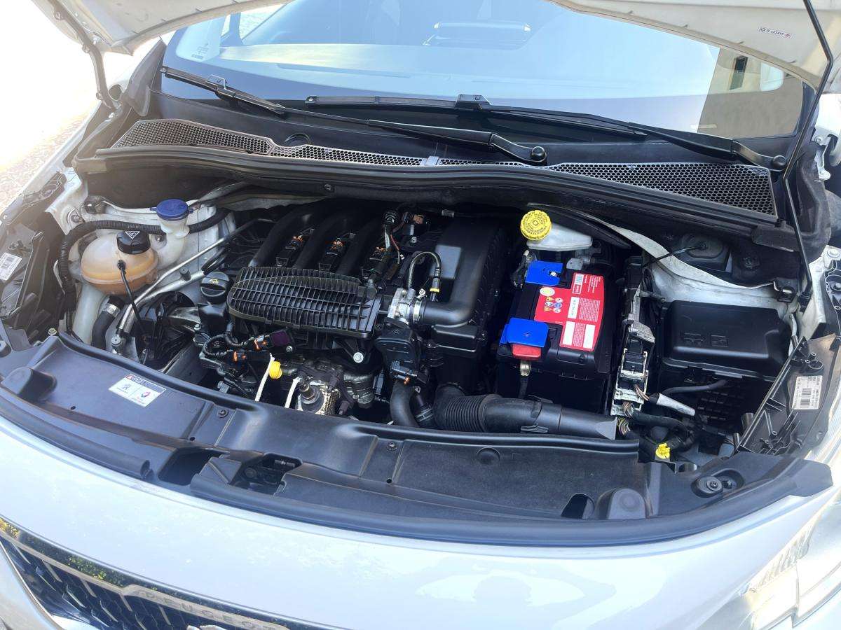 peugeot-2008-2016-gasolina-1199cc