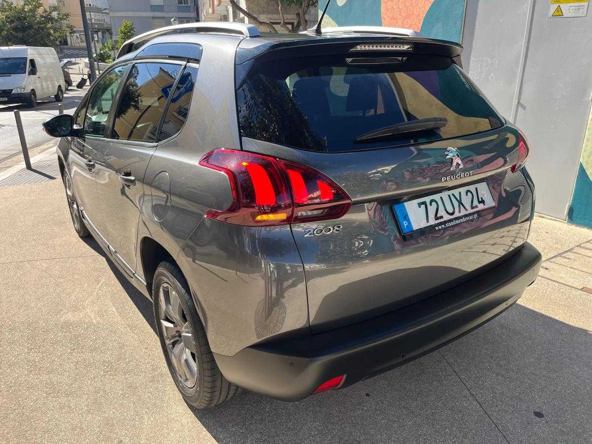 peugeot-2008-2018-gasolina-1199cc