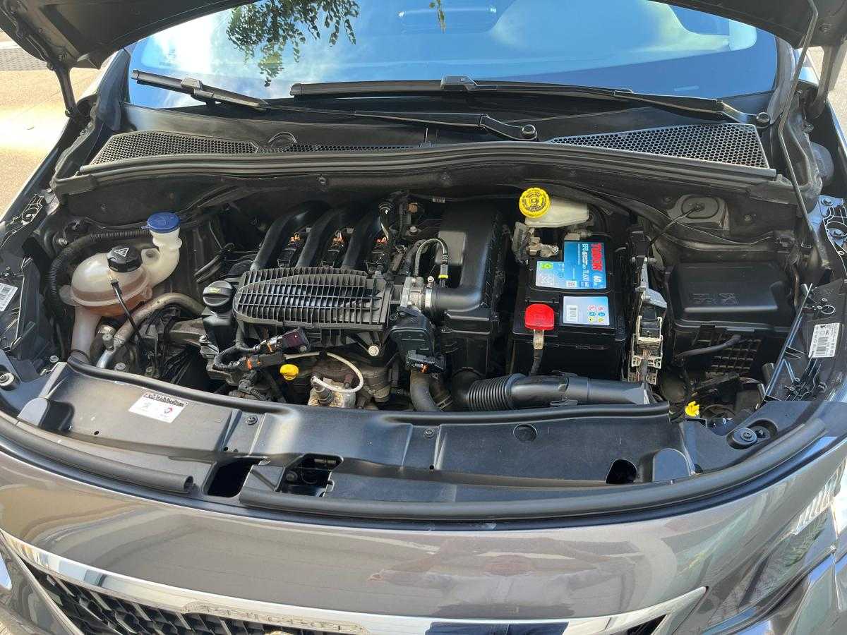peugeot-2008-2018-gasolina-1199cc