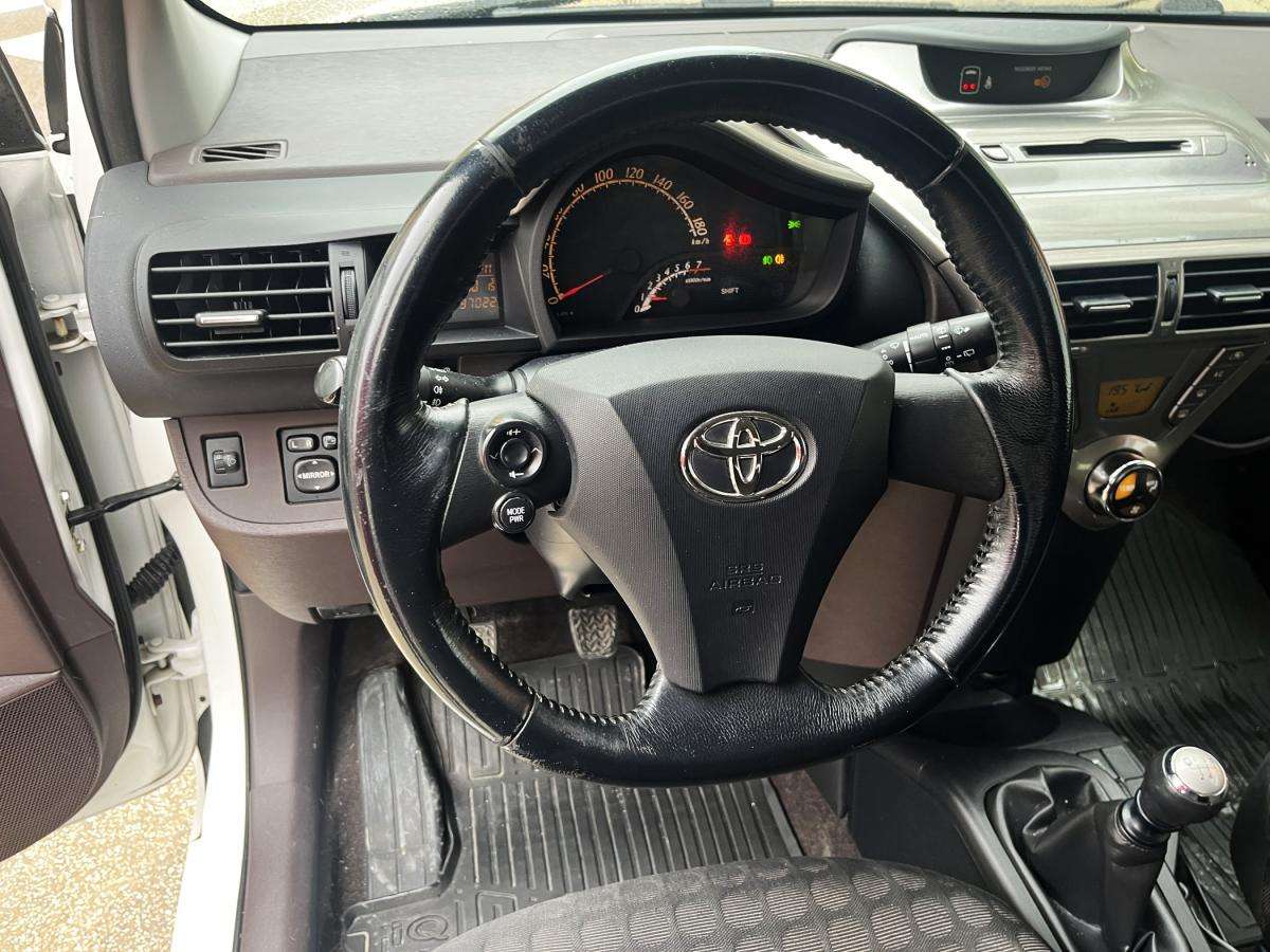 toyota-iq-2009-gasolina-998cc