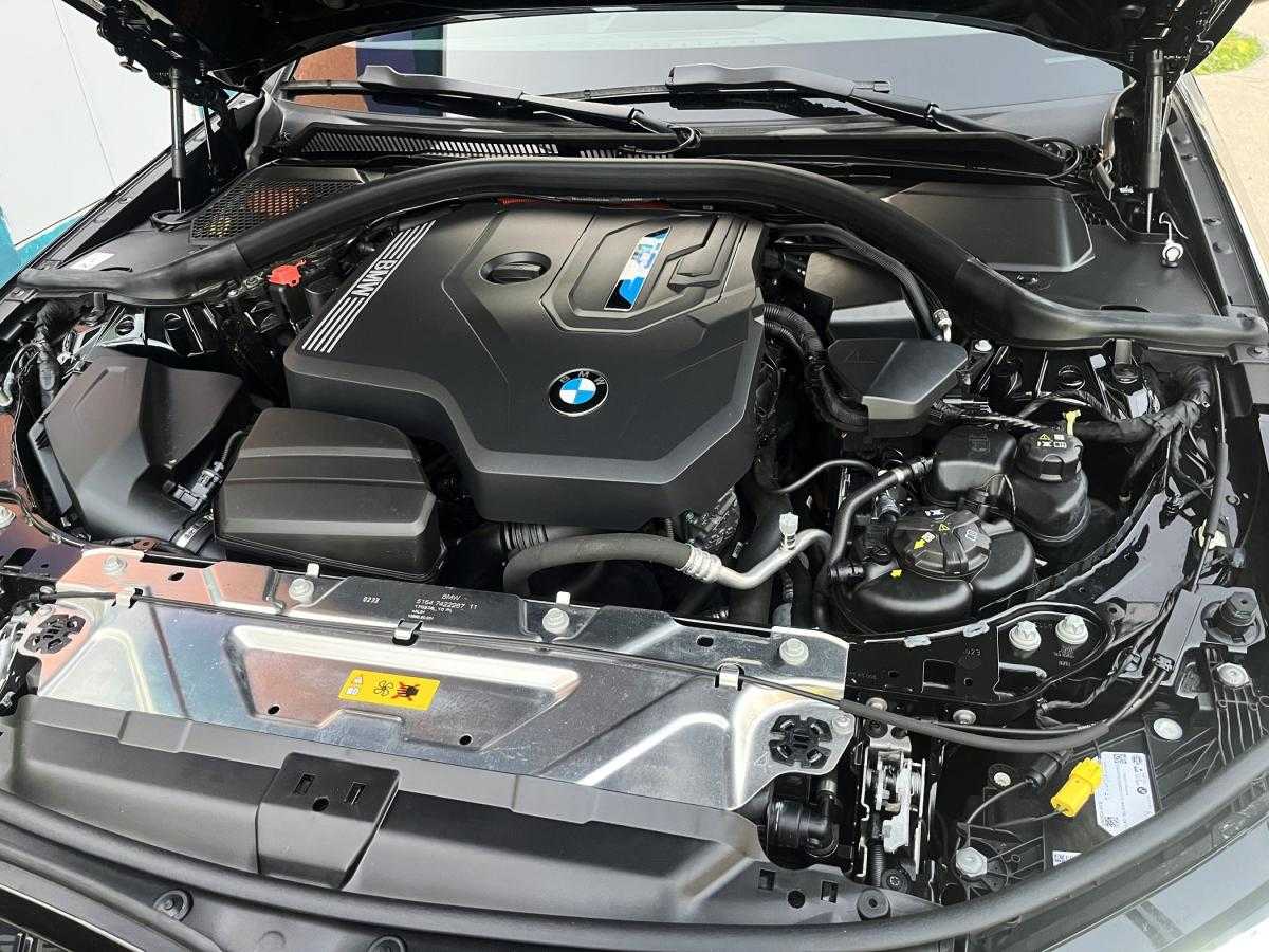 bmw-serie-3-2023-hibrido-a-gasolina-1998cc