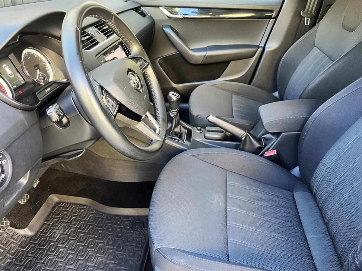 skoda-octavia-break-2018-gasolina-999cc