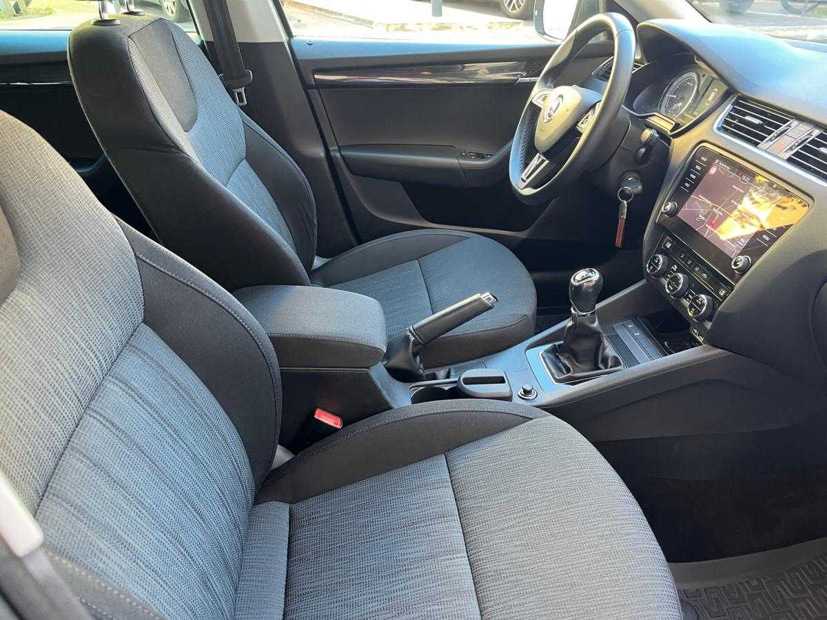 skoda-octavia-break-2018-gasolina-999cc