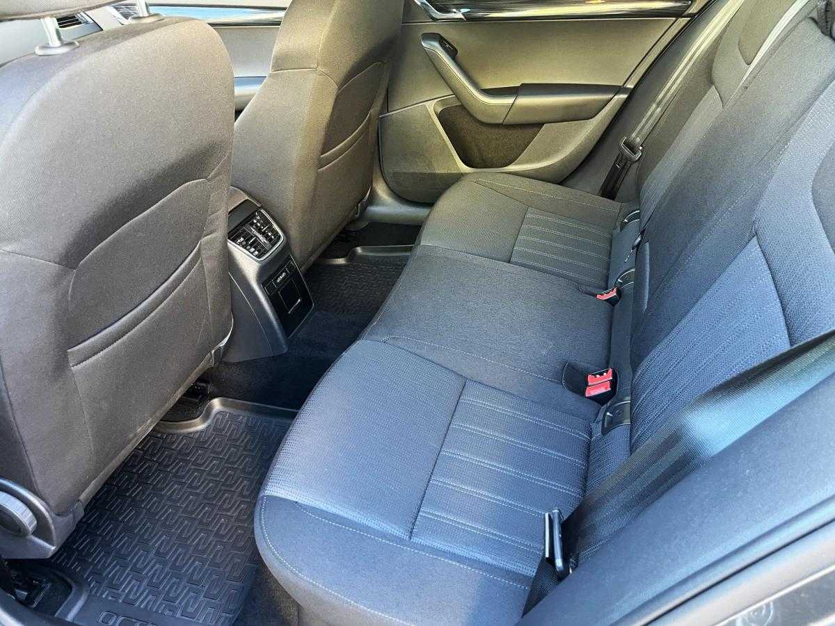 skoda-octavia-break-2018-gasolina-999cc