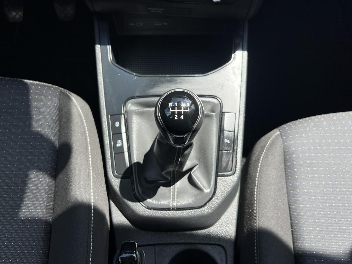 seat-ibiza-2023-gasolina-999cc