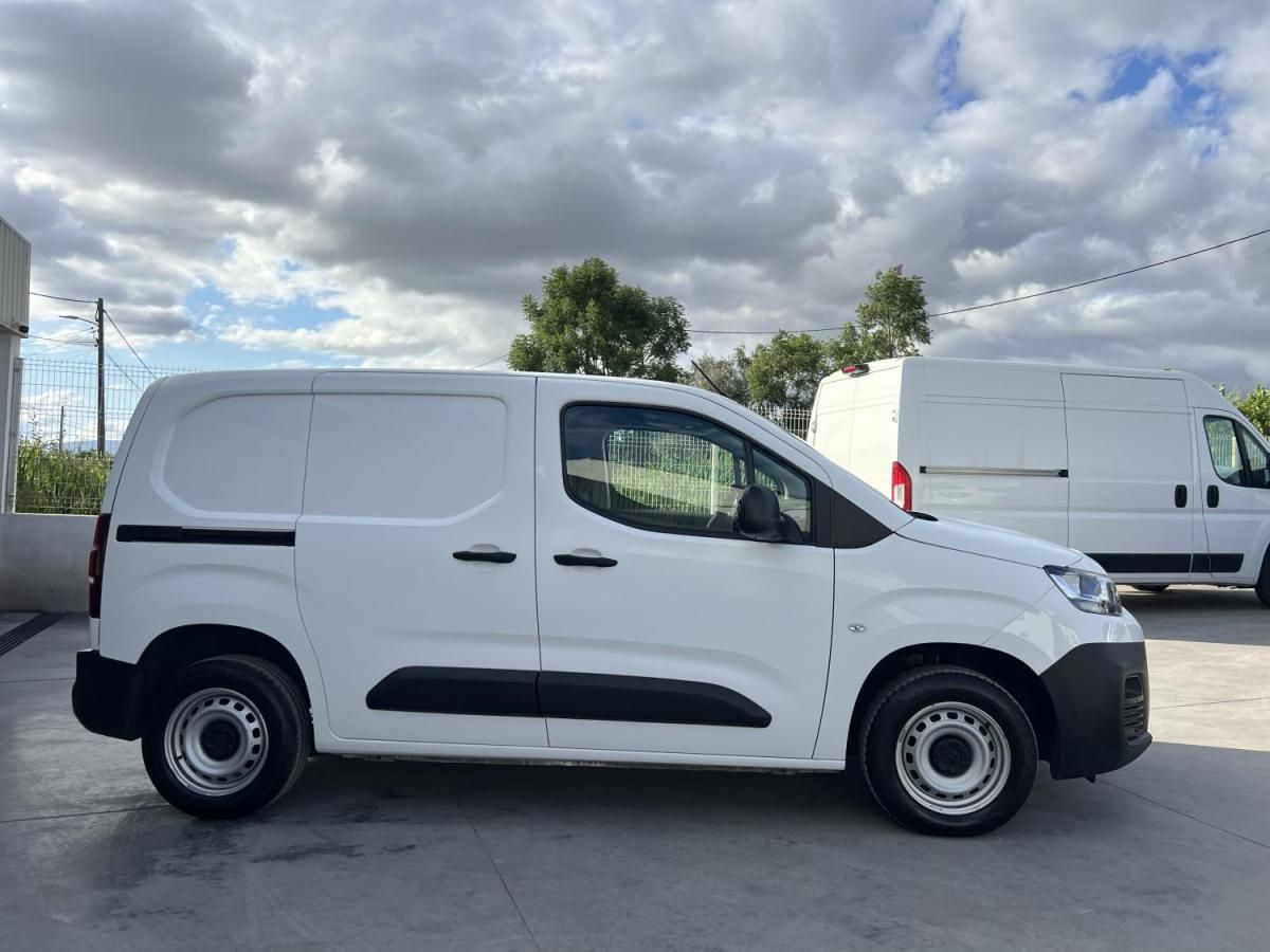citroen-berlingo-2022-diesel-1499cc