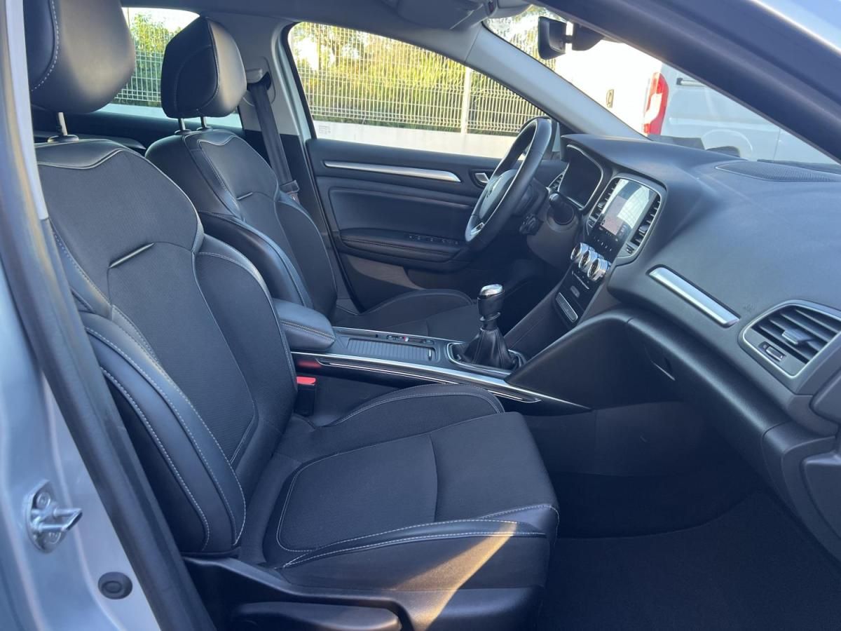renault-megane-sport-tourer-2022-diesel-1461cc