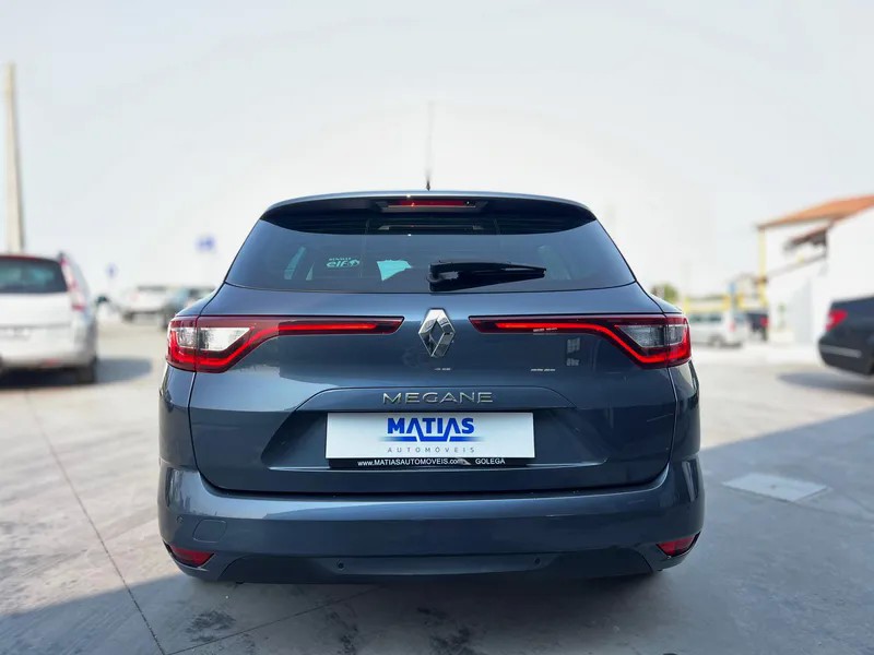 renault-megane-sport-tourer-2018-diesel-1461cc