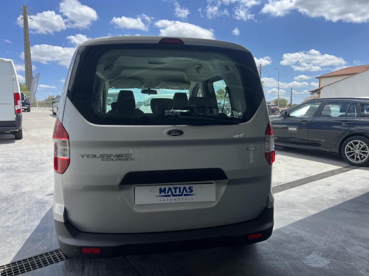 ford-tourneo-courier-2015-gasolina-998cc