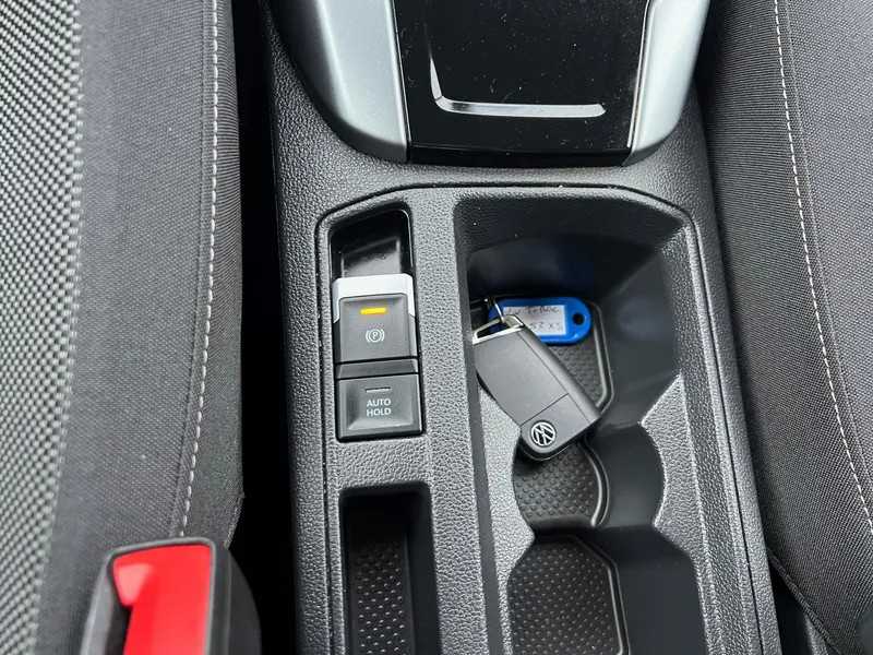 volkswagen-t-roc-2024-gasolina-999cc
