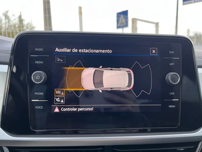 volkswagen-t-roc-2024-gasolina-999cc