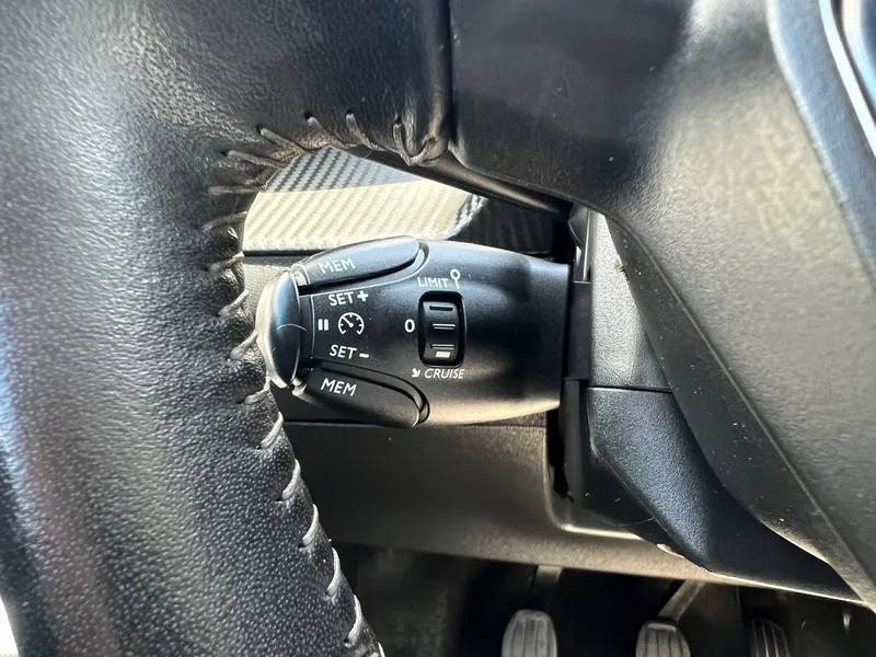 peugeot-2008-2020-gasolina-1199cc