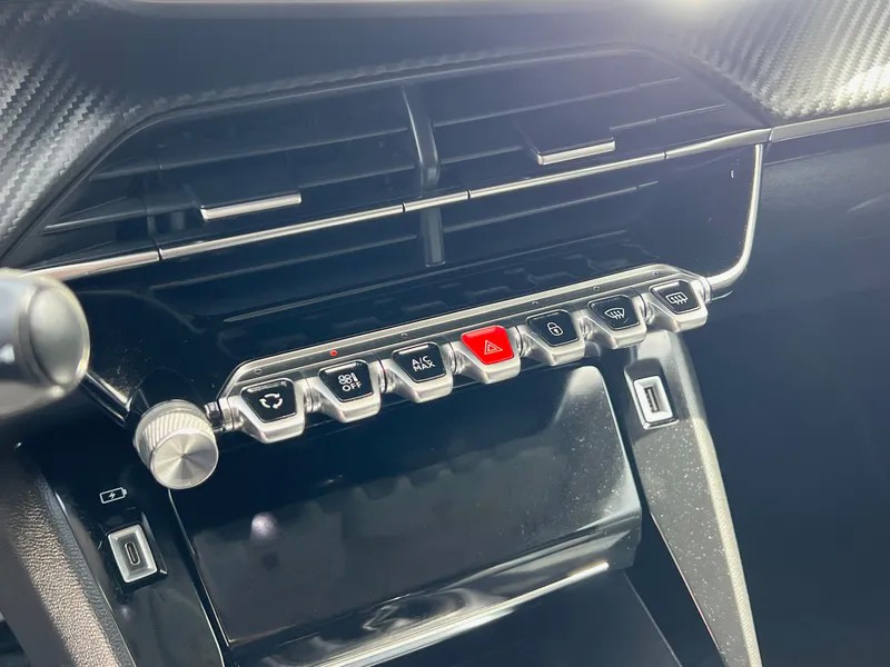 peugeot-2008-2020-gasolina-1199cc