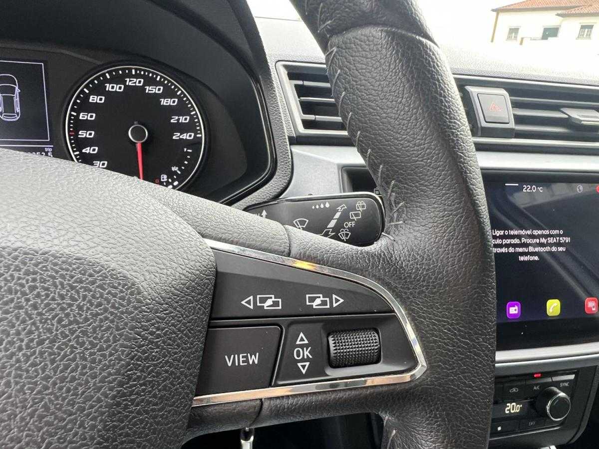 seat-arona-2021-gasolina-999cc
