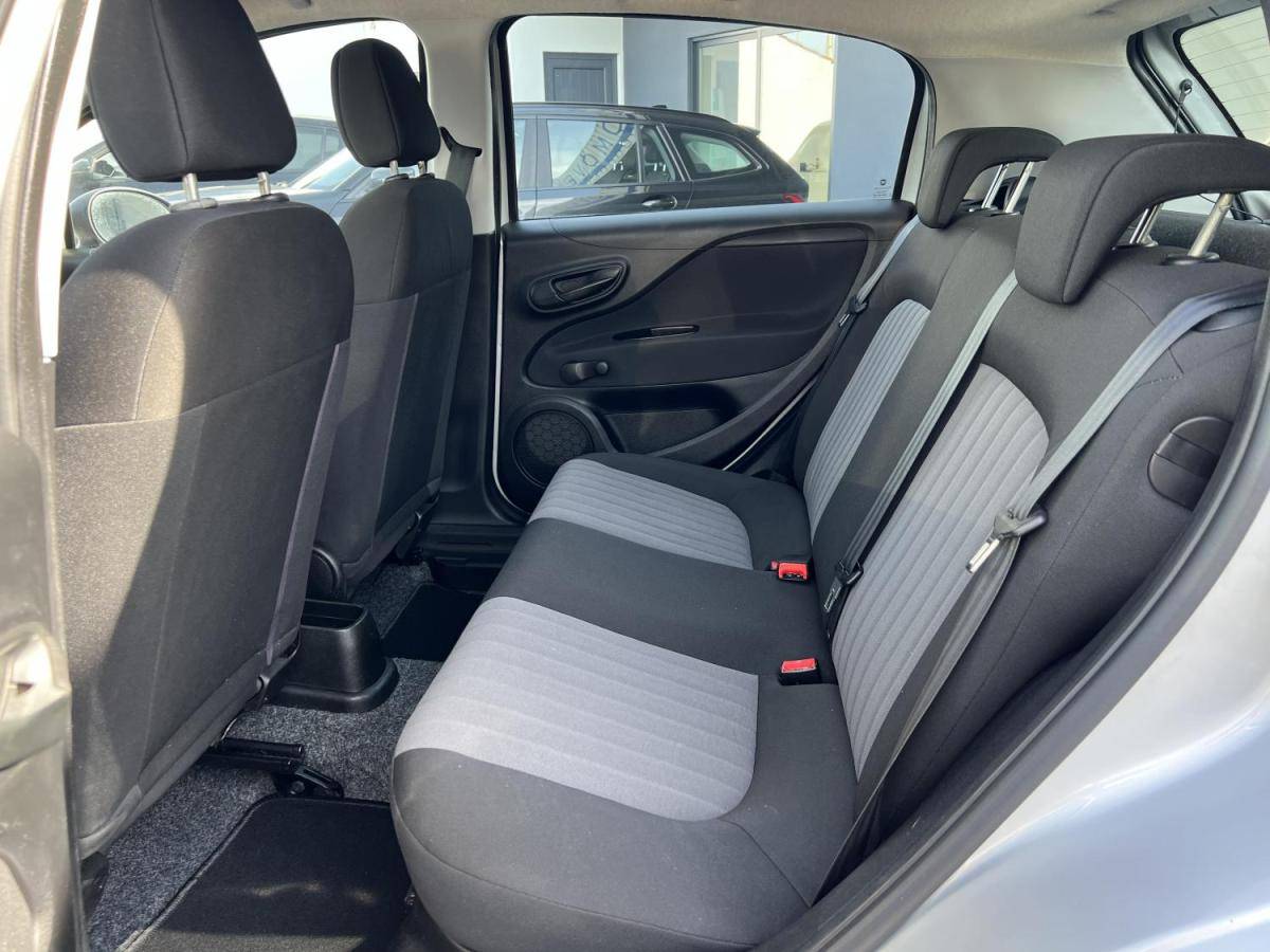 fiat-punto-2018-gasolina-1242cc