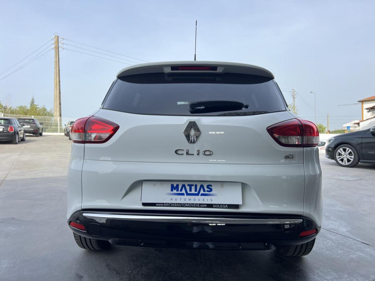 renault-clio-sport-tourer-2016-diesel-1461cc
