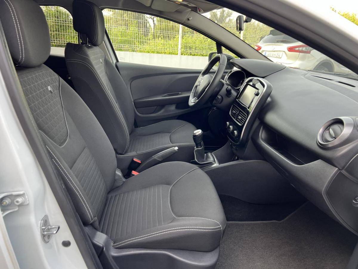 renault-clio-sport-tourer-2016-diesel-1461cc