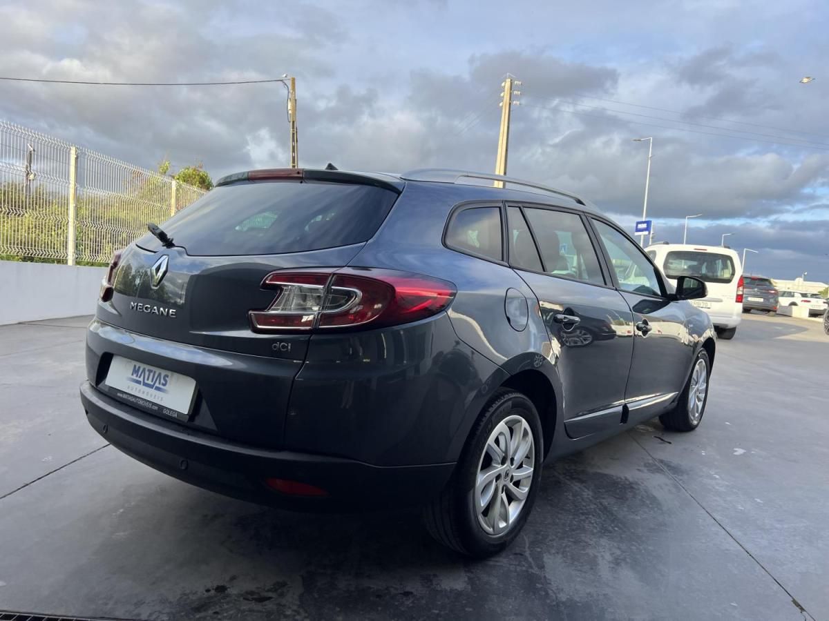 renault-megane-sport-tourer-2016-diesel-1461cc