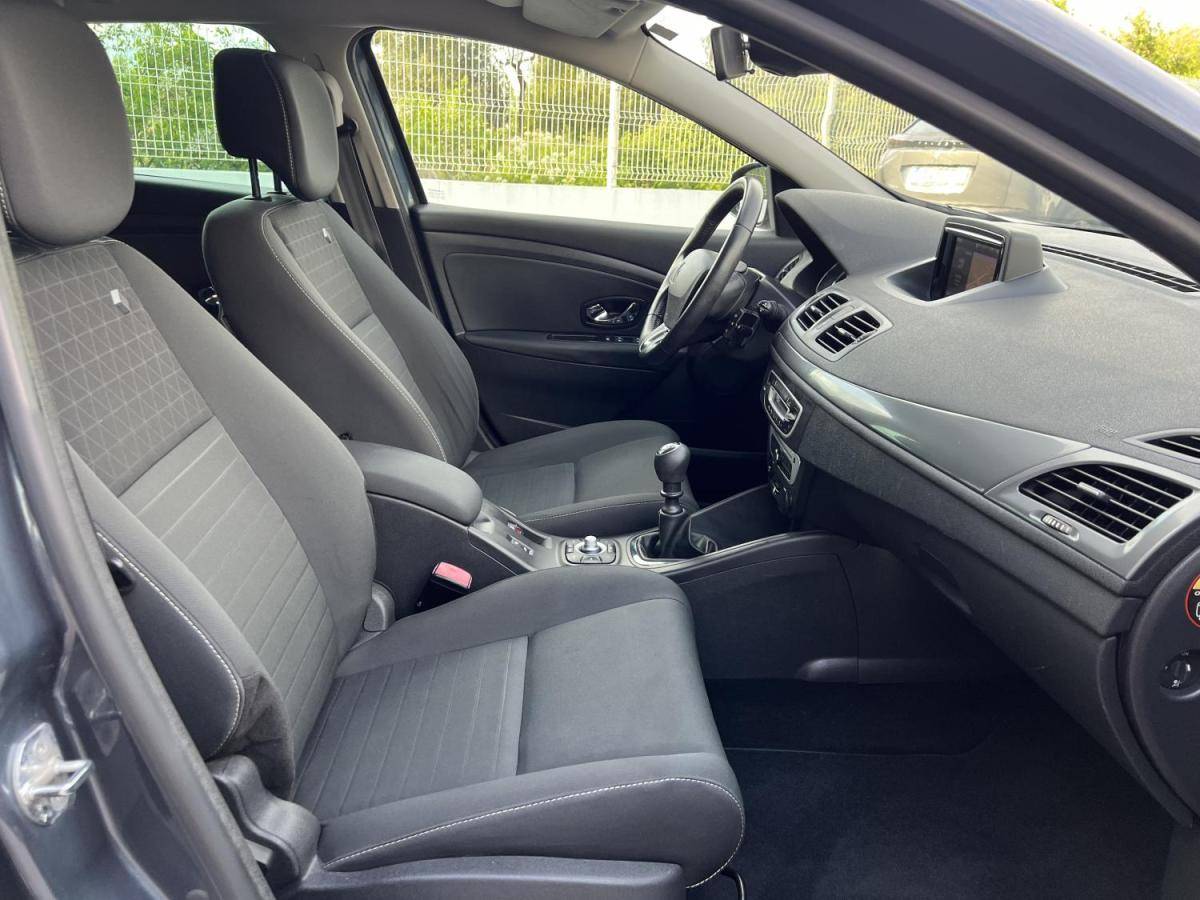 renault-megane-sport-tourer-2016-diesel-1461cc