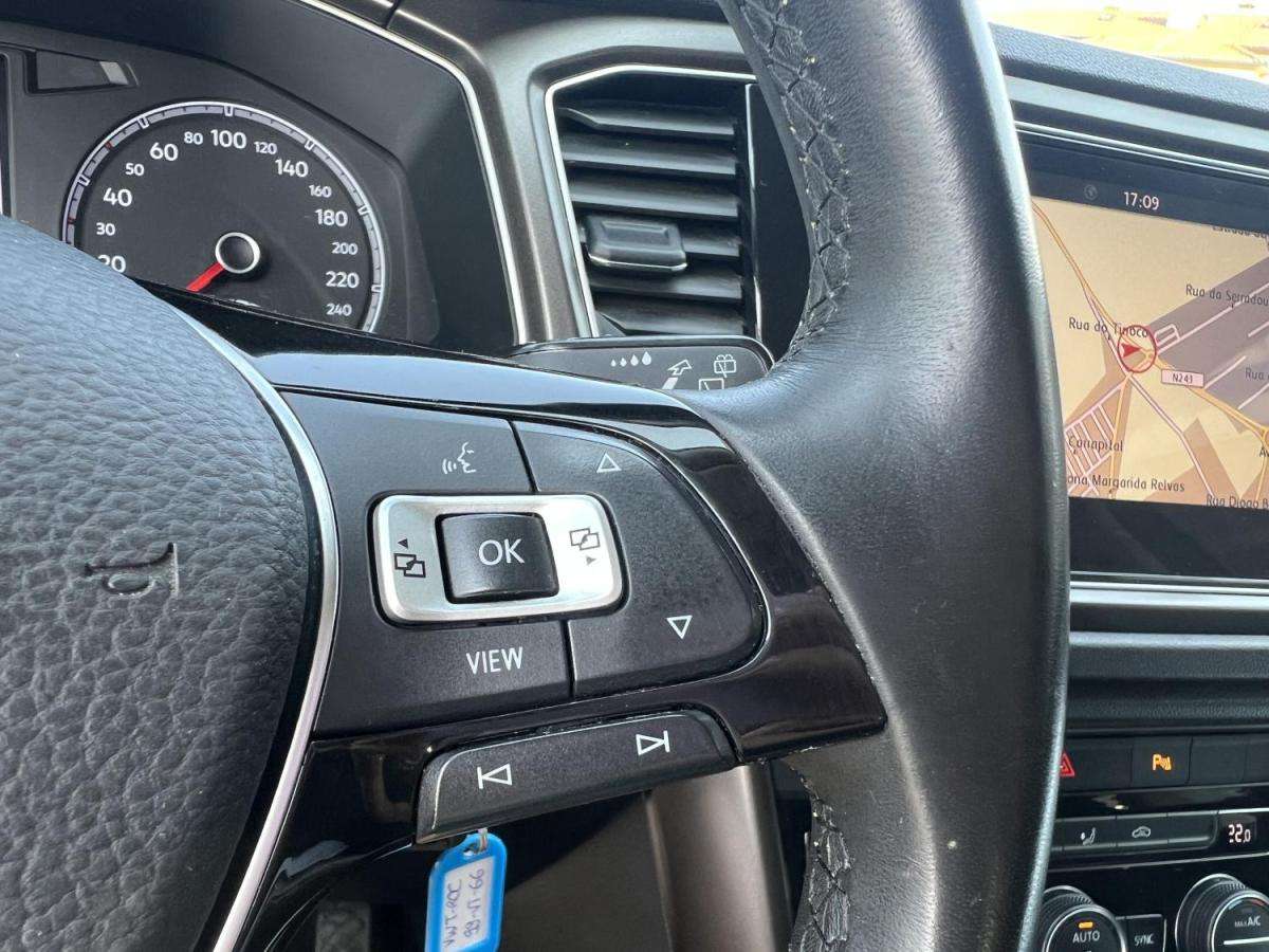 volkswagen-t-roc-2018-gasolina-999cc