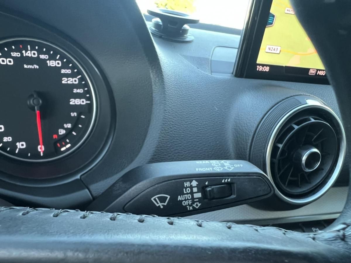 audi-q2-2020-gasolina-999cc