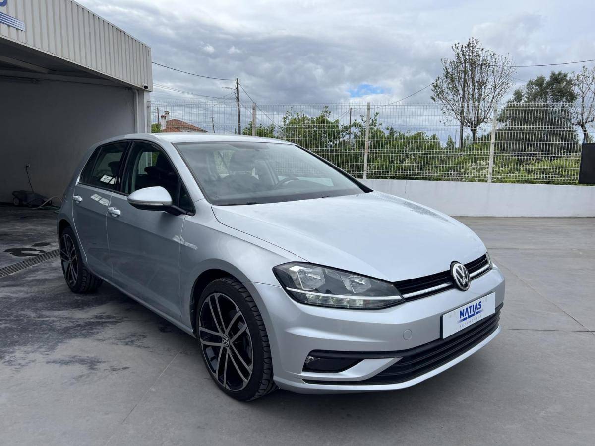 volkswagen-golf-2019-diesel-1598cc