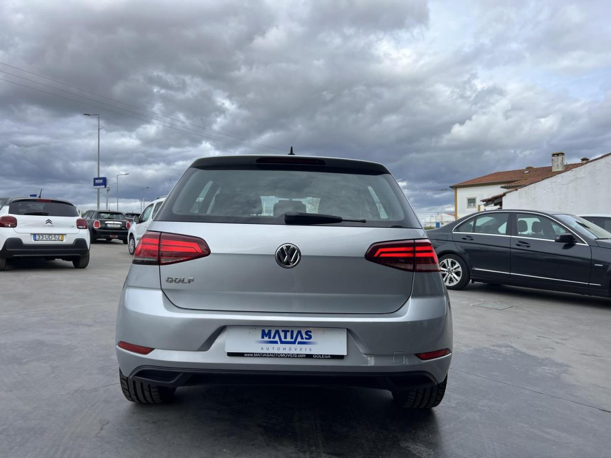 volkswagen-golf-2019-diesel-1598cc