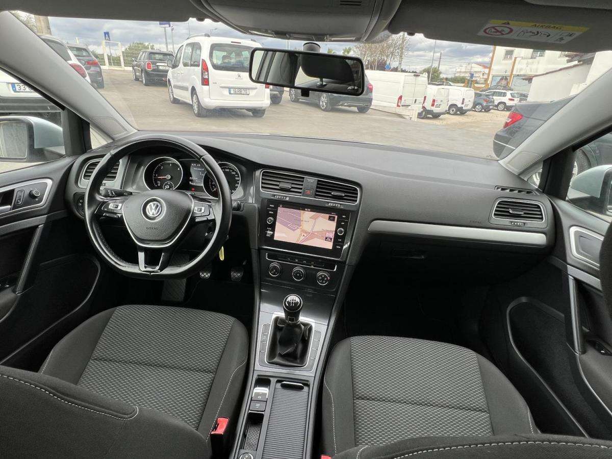 volkswagen-golf-2019-diesel-1598cc