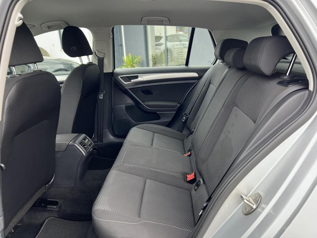 volkswagen-golf-2019-diesel-1598cc